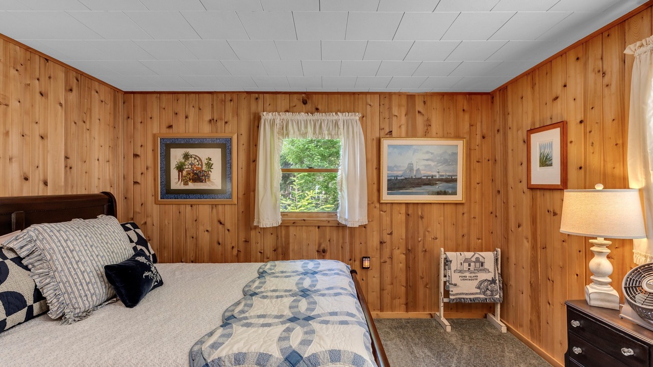 Photo of Bedroom in Steuben