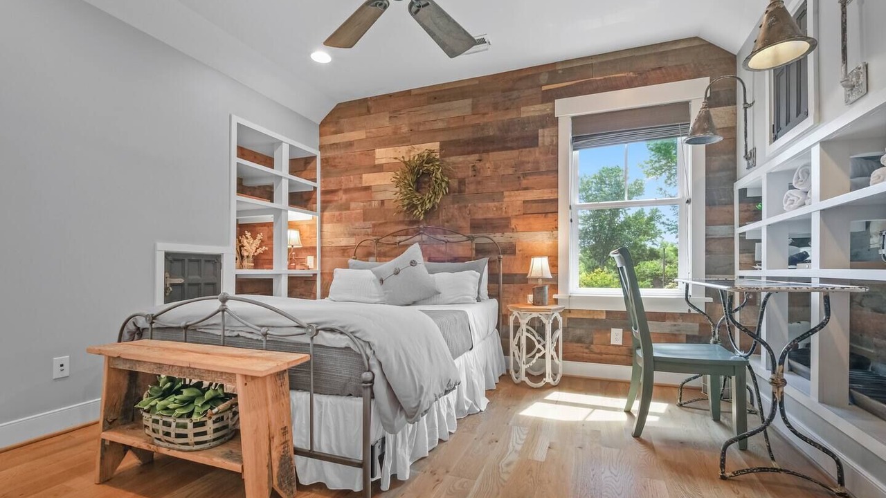 Photo of Others in Batesville