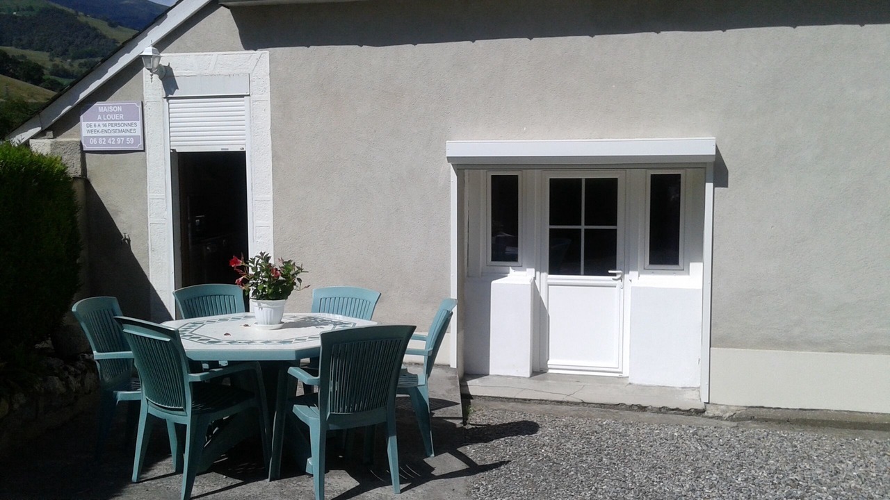 Photo of Outdoor in Campan