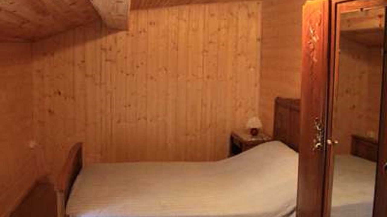 Photo of Bedroom in Saint-Privat-du-Dragon