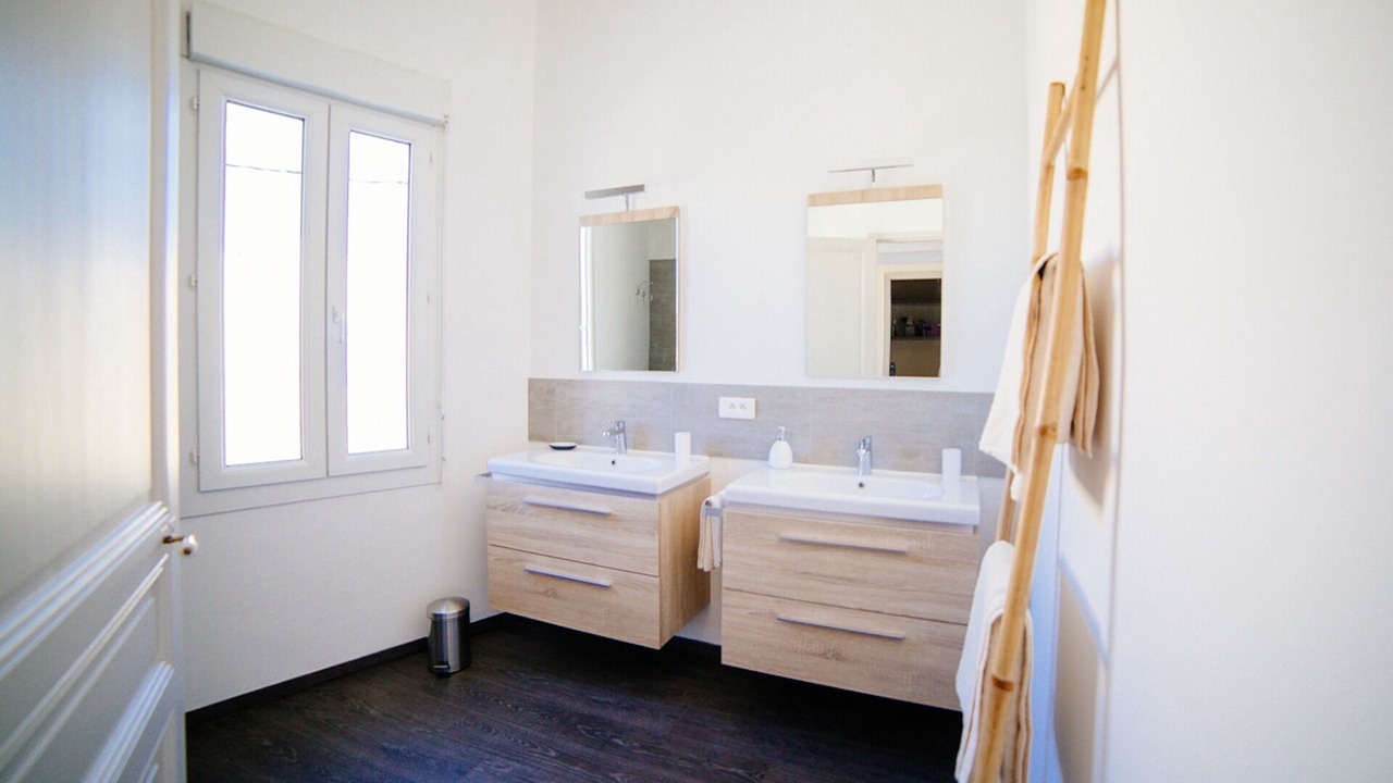 Photo of Bathroom in Lezignan-Corbieres