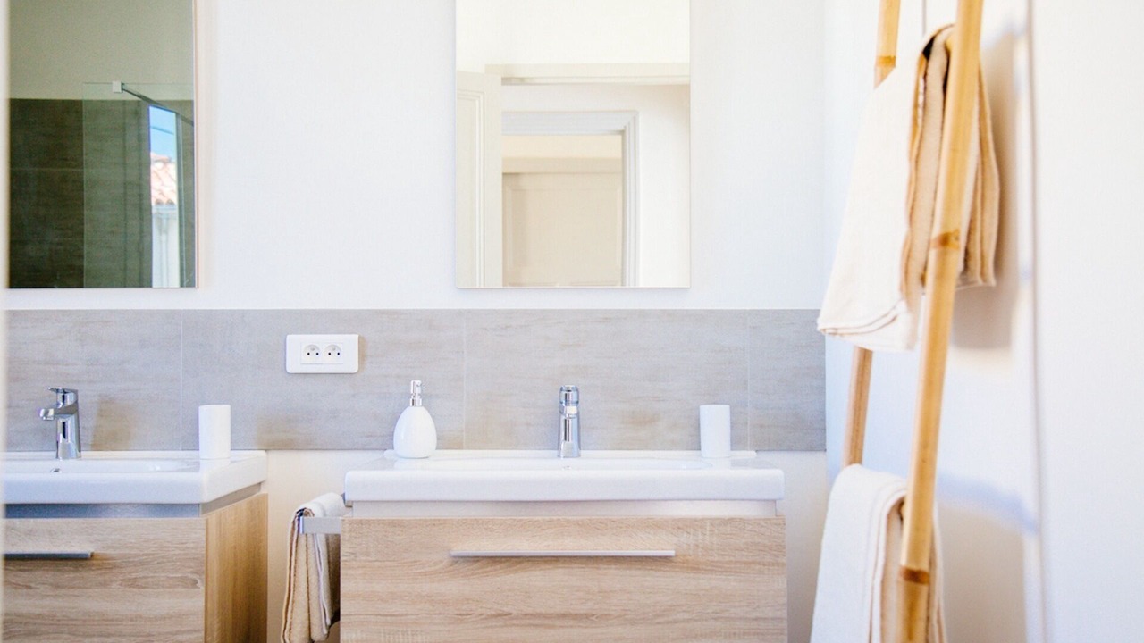 Photo of Bathroom in Lezignan-Corbieres
