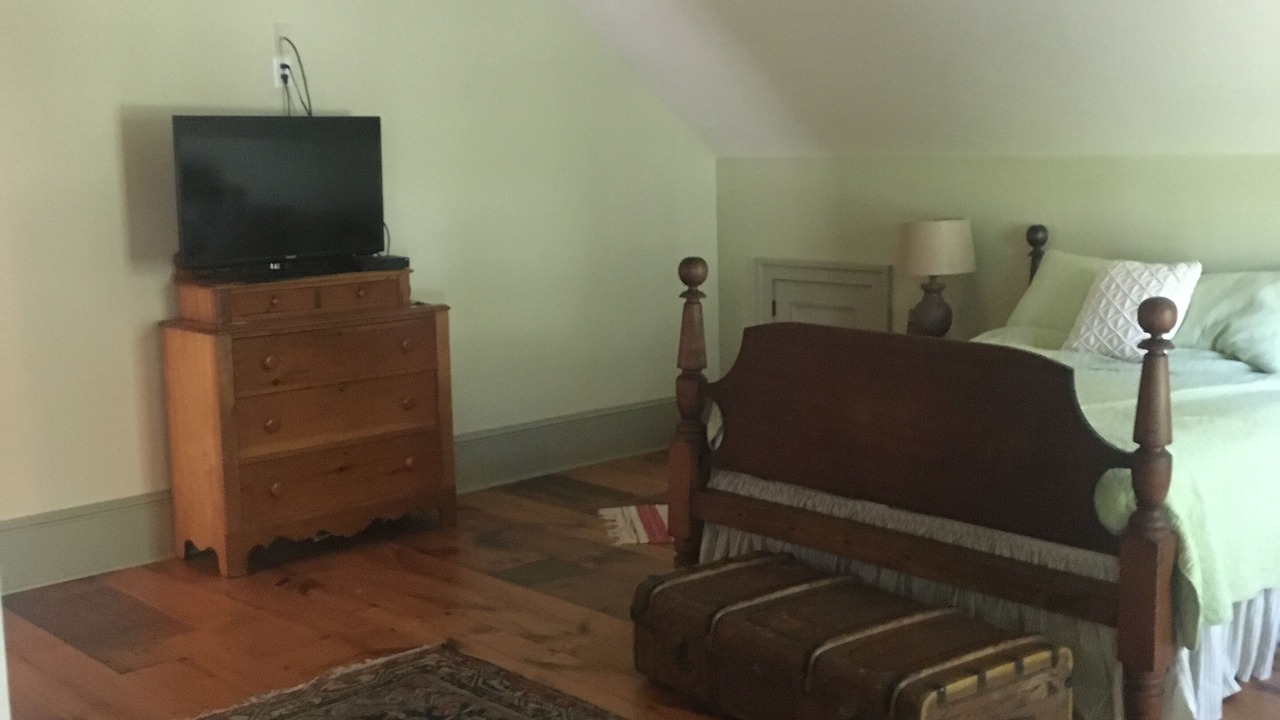 Photo of Bedroom in Town of Ledyard