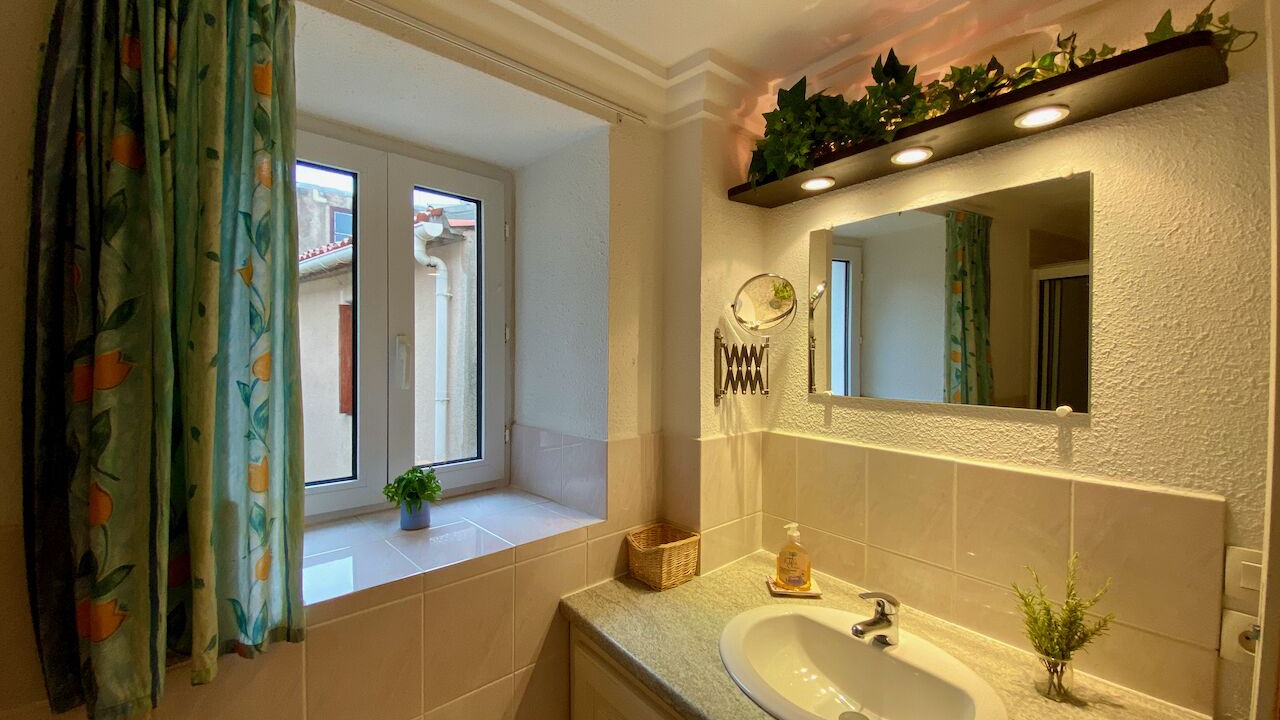 Photo of Bathroom in Olonzac