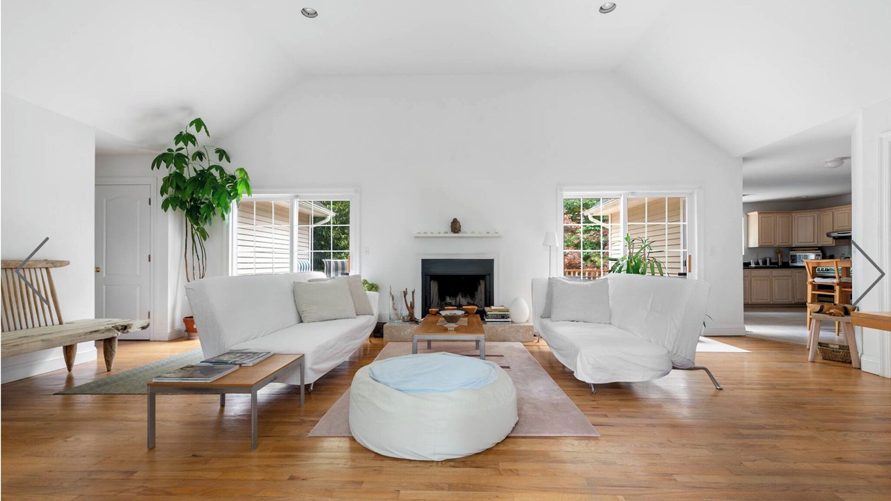 Photo of Livingroom in East Quogue