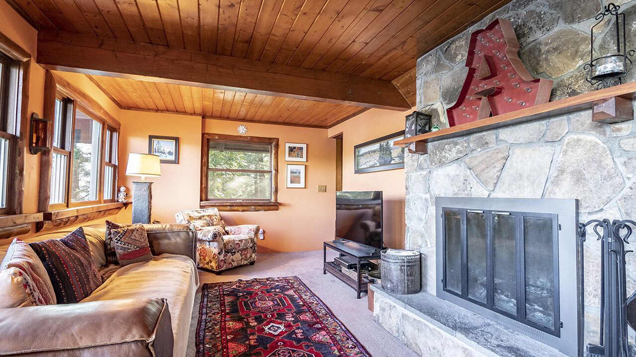 Photo of Livingroom in Saranac Lake