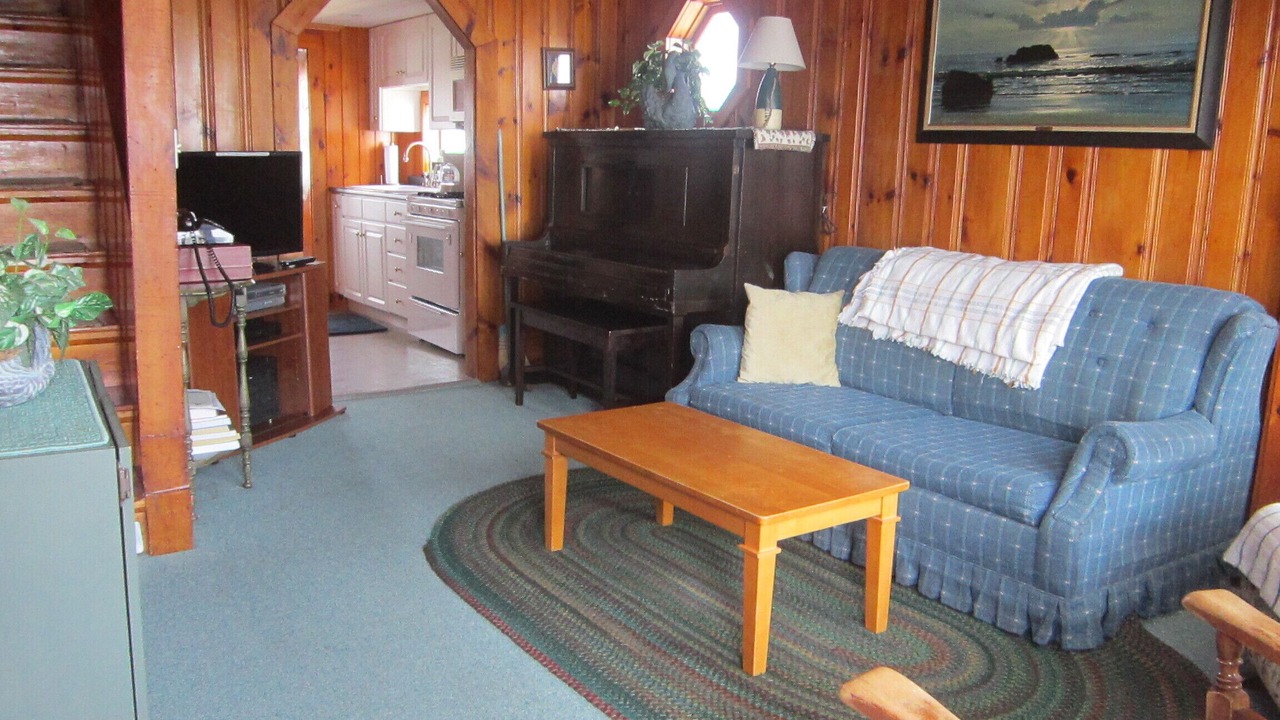 Photo of Livingroom in Wells Beach