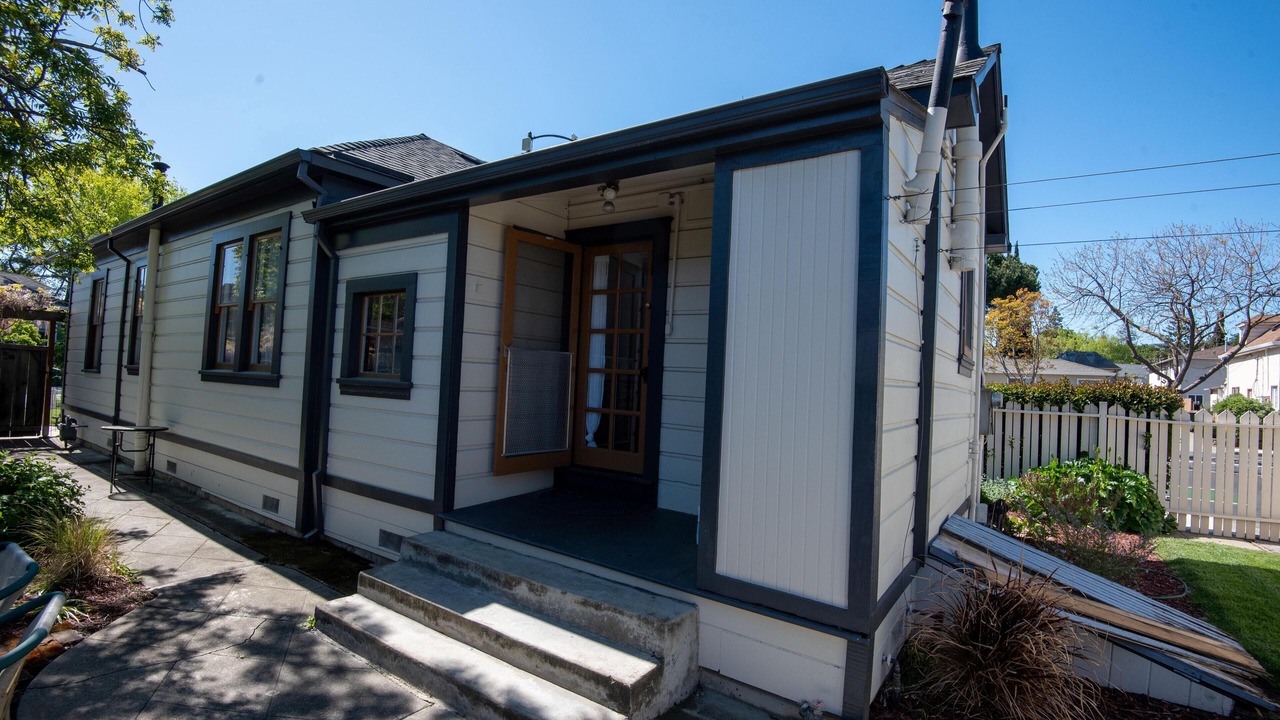 Photo of Outdoor in Old Mountain View