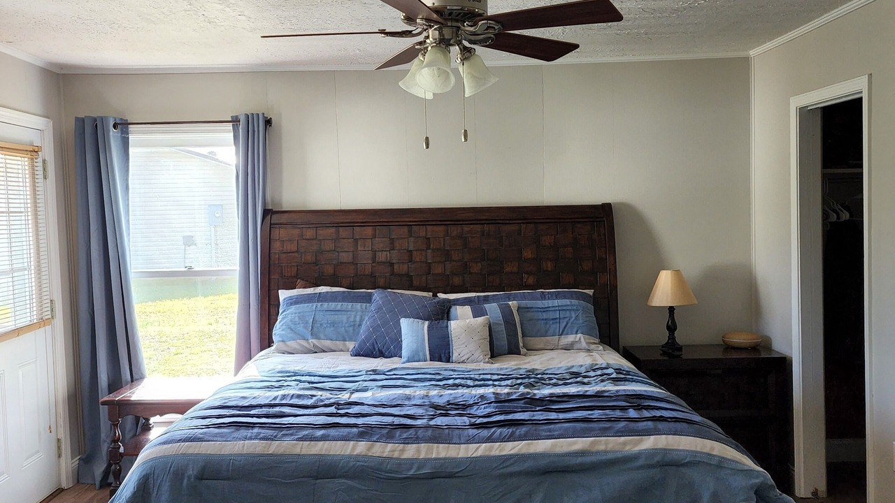 Photo of Bedroom in Springville