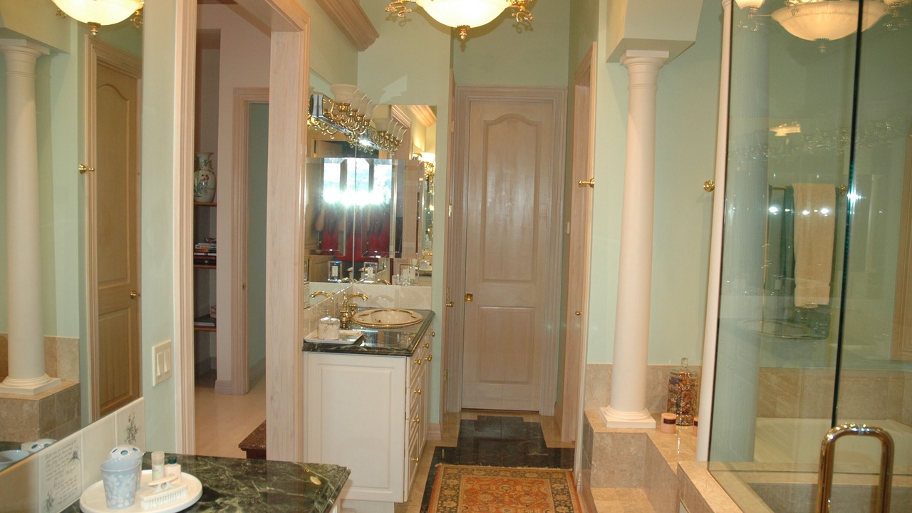 Photo of Bathroom in Brush Creek Village