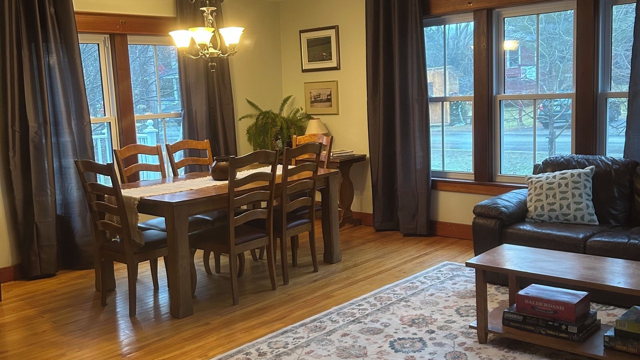 Photo of Livingroom in Barnston-Ouest