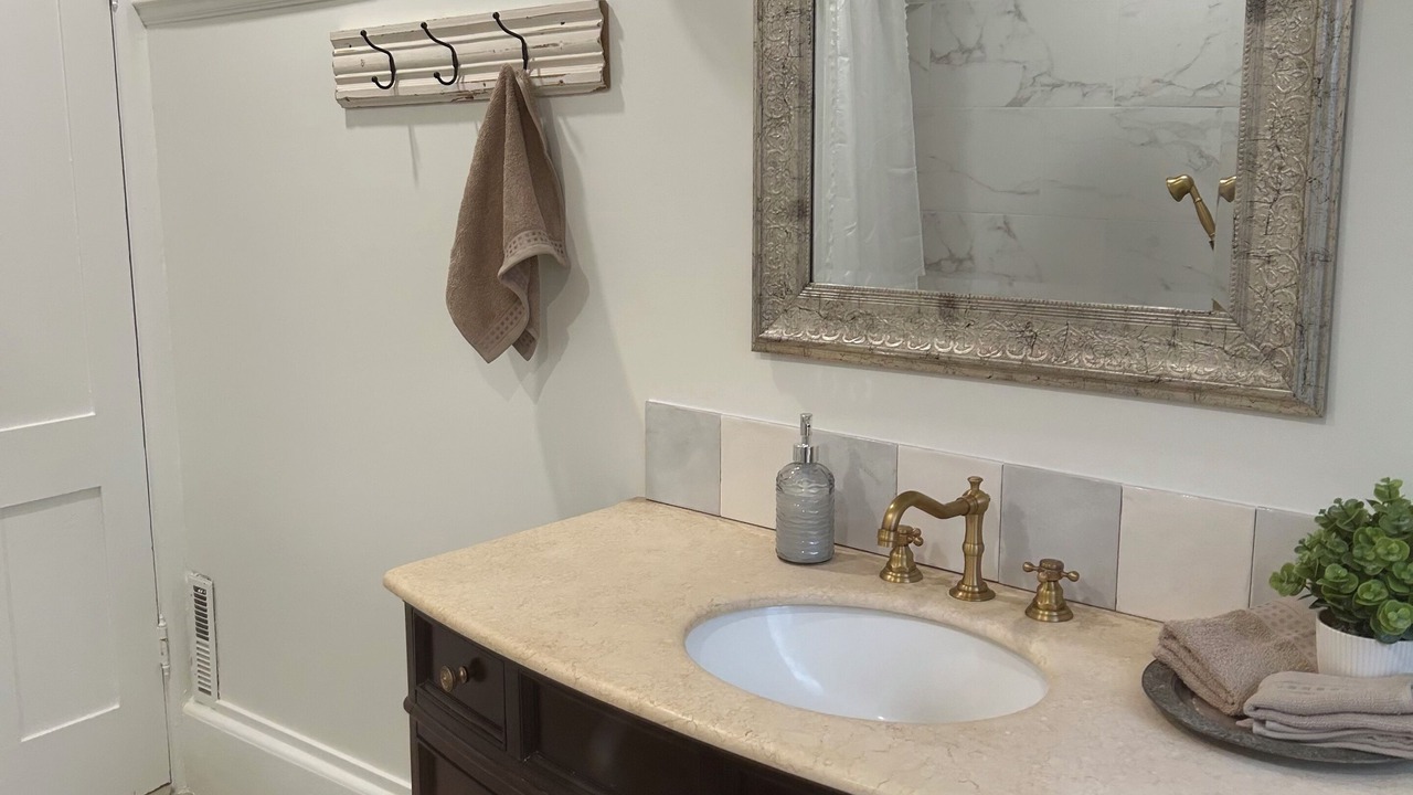 Photo of Bathroom in Barnston-Ouest