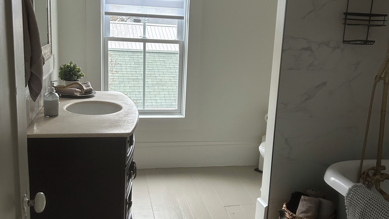 Photo of Bathroom in Barnston-Ouest