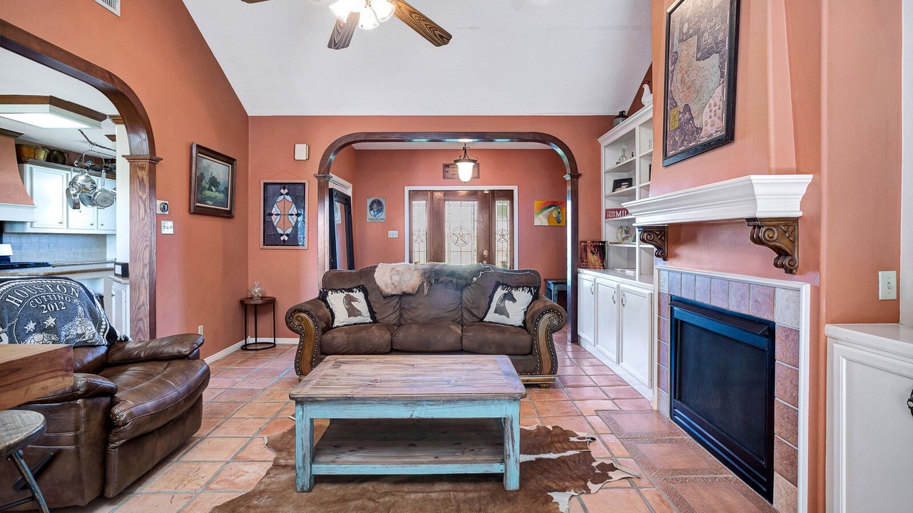 Photo of Livingroom in Pine Island