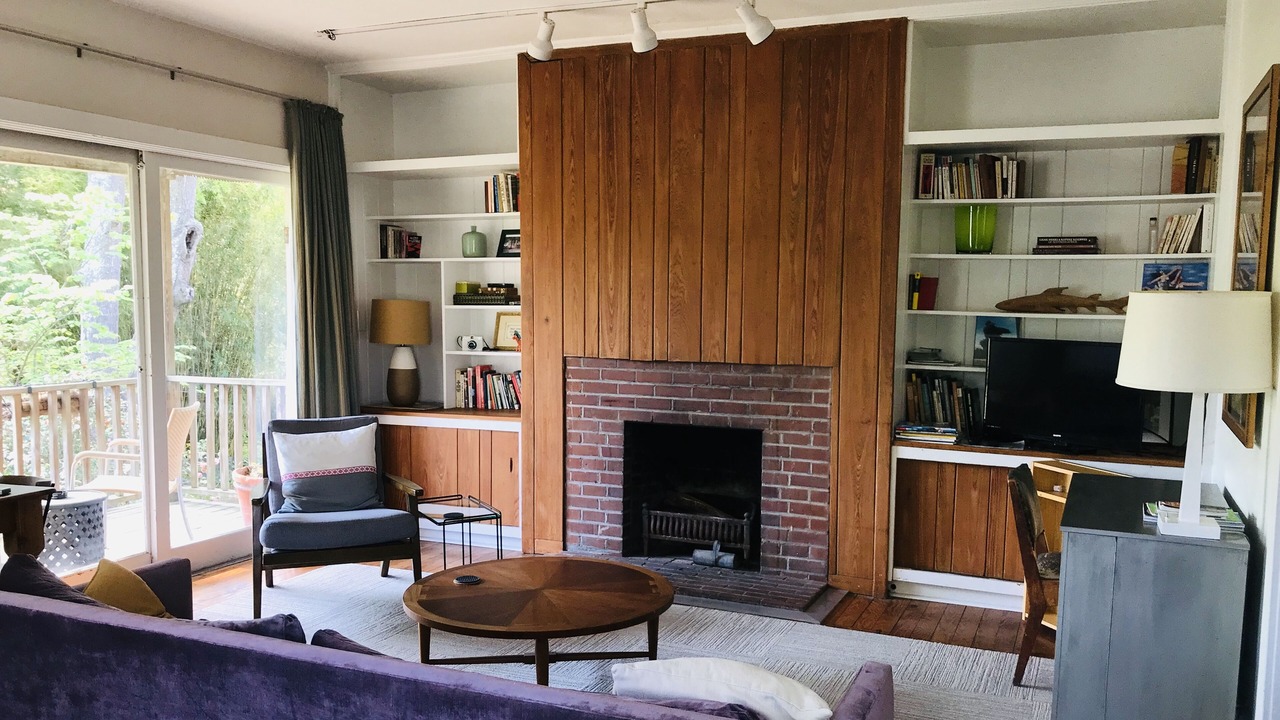 Photo of Livingroom in Thomas Square