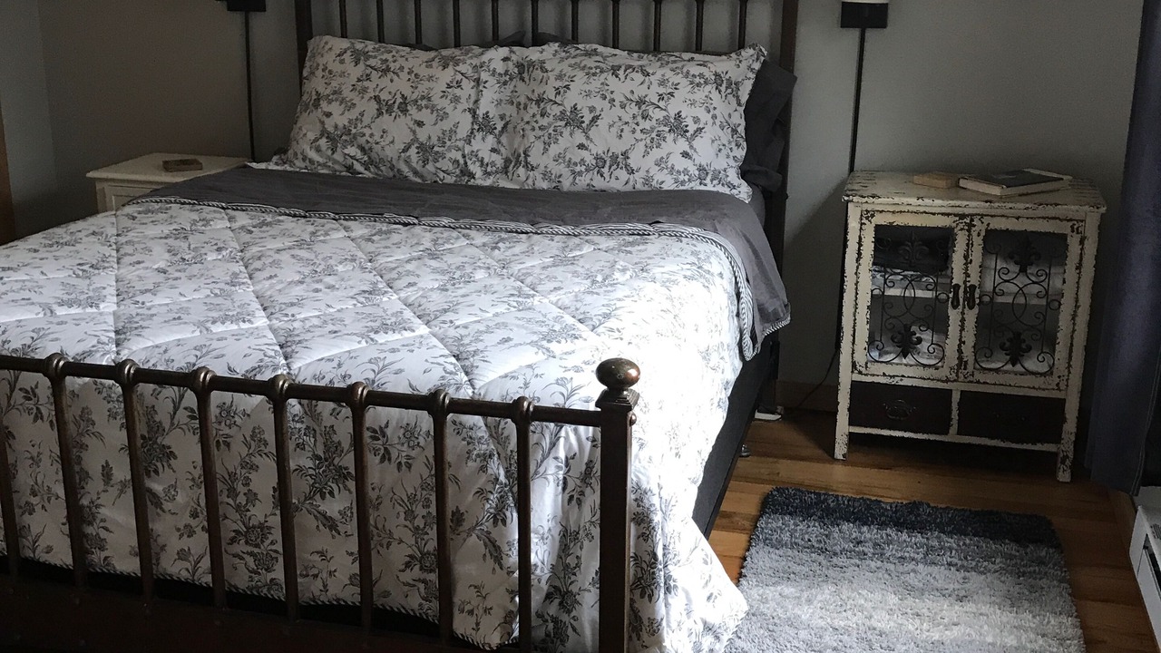 Photo of Bedroom in Hendersonville
