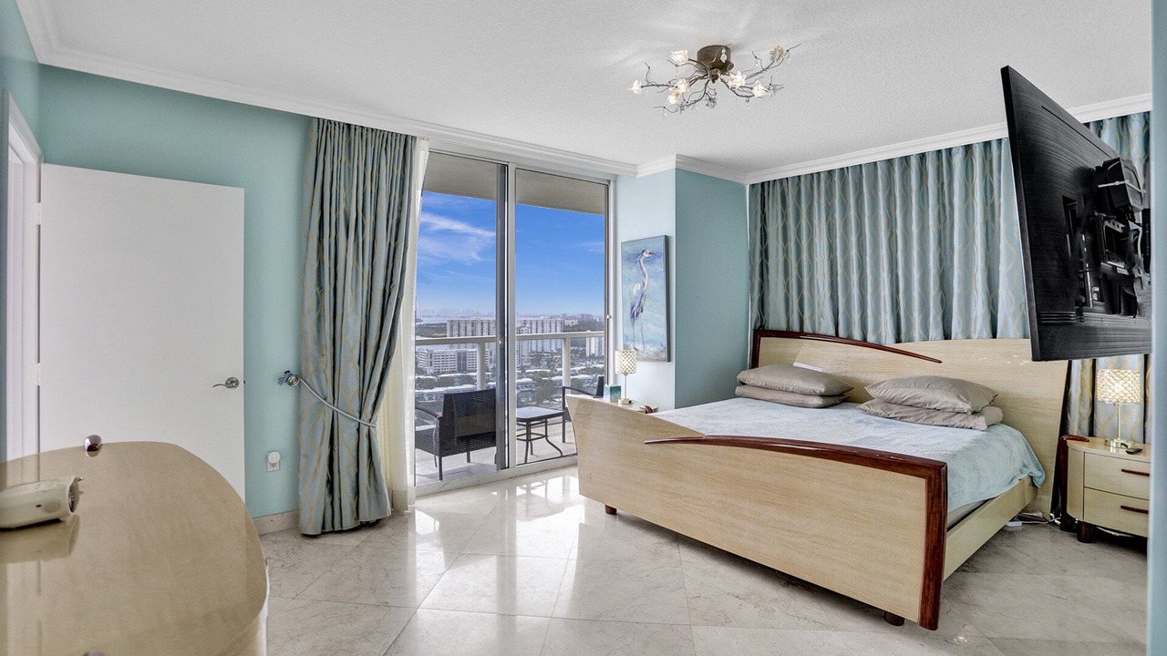 Photo of Others in Sunny Isles Beach