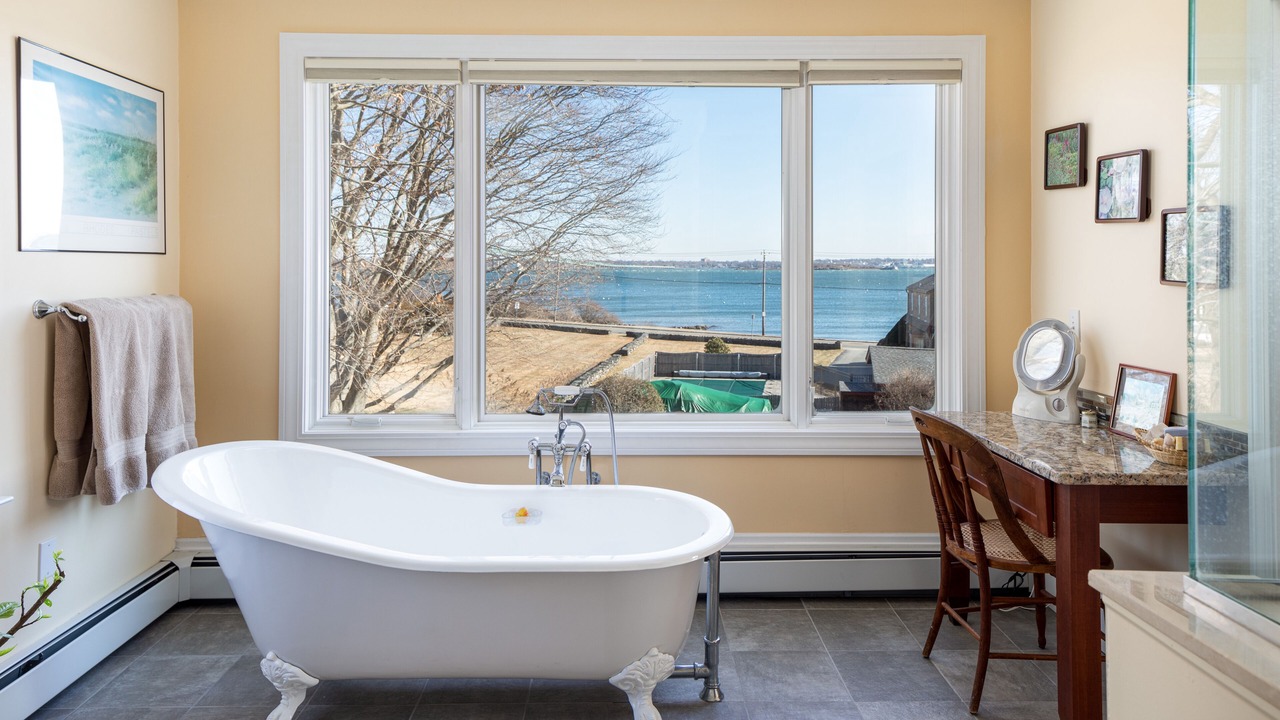 Photo of Bathroom in Jamestown