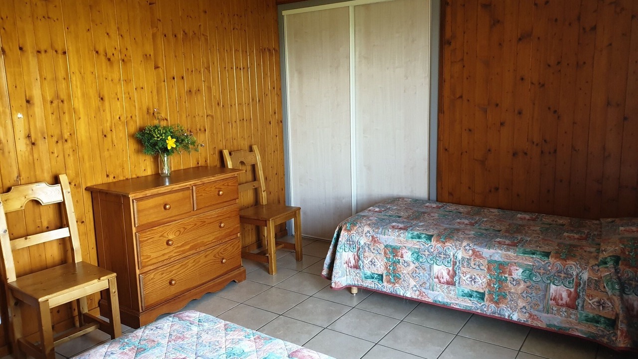 Photo of Bedroom in Armoy