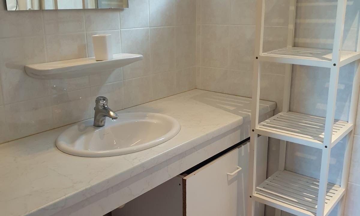 Photo of Bathroom in Armoy