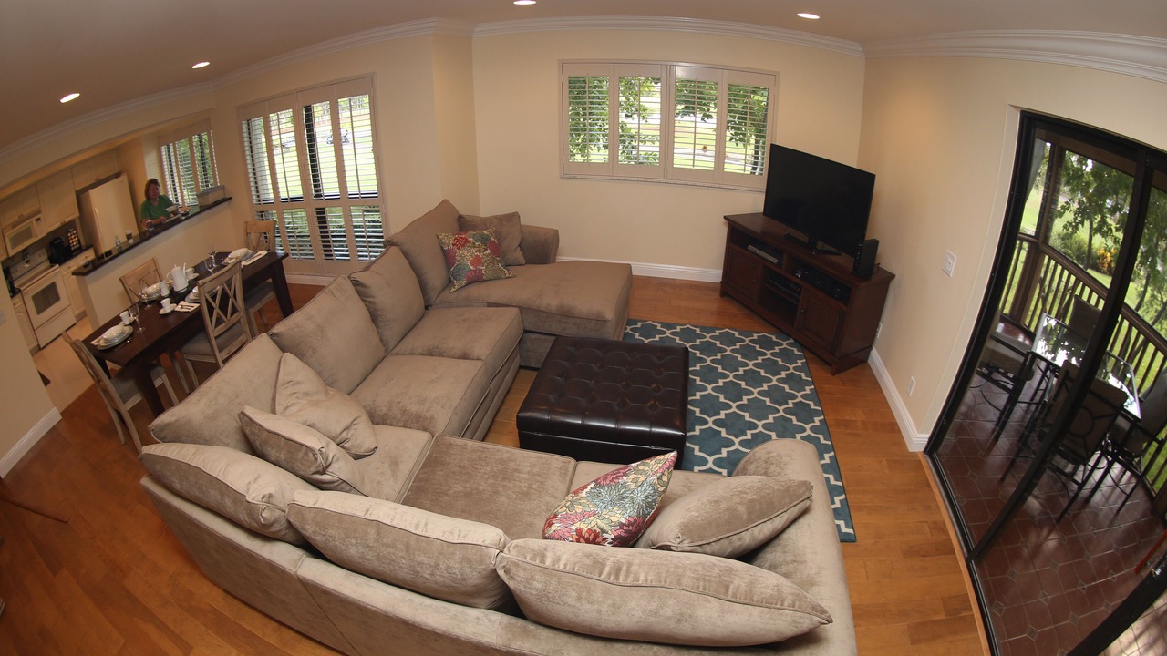 Photo of Livingroom in Hunt Club