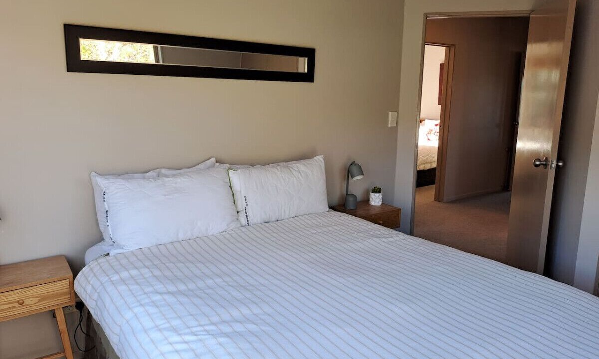 Photo of Bedroom in Acacia Bay