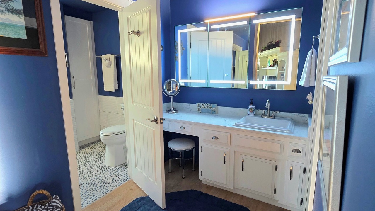 Photo of Bathroom in Harbor