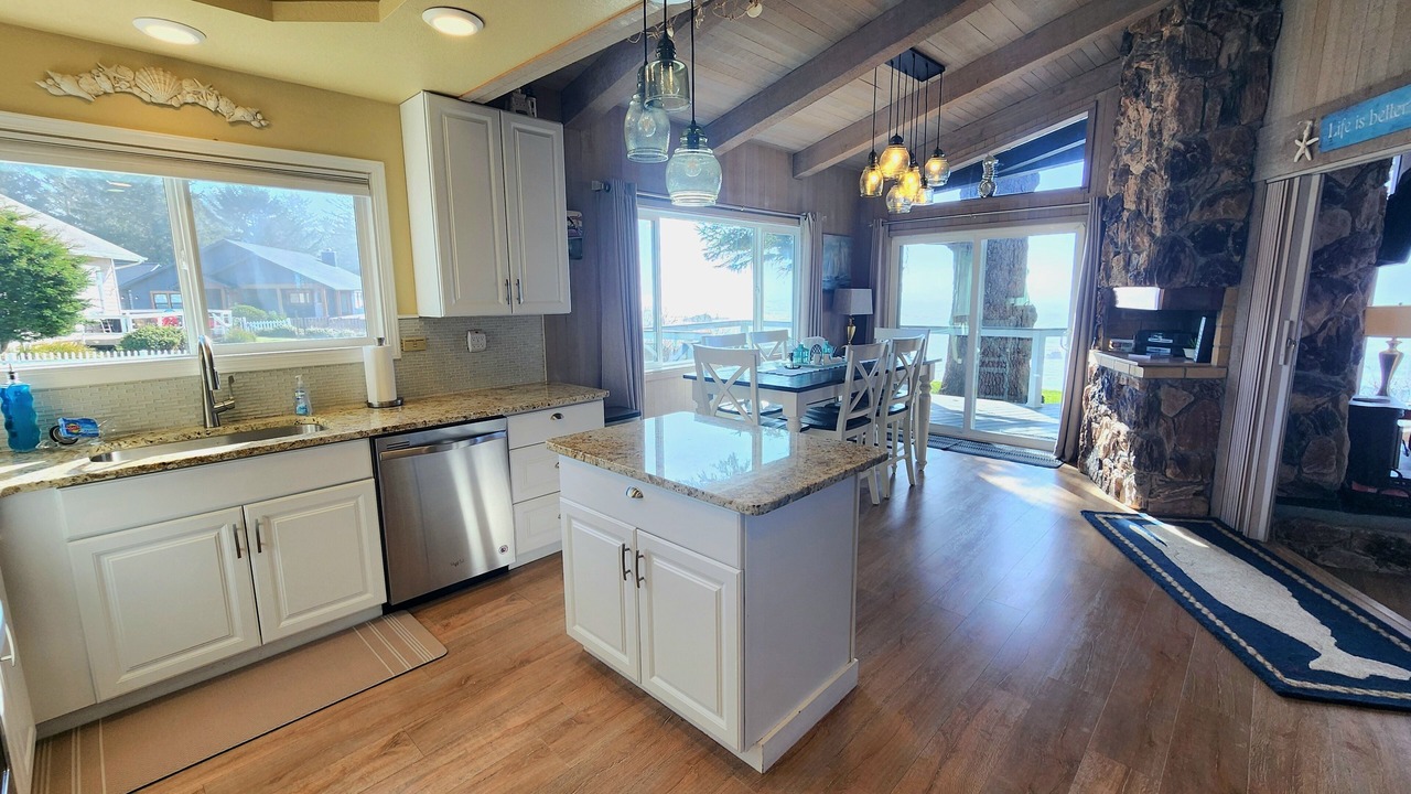 Photo of Kitchen in Harbor