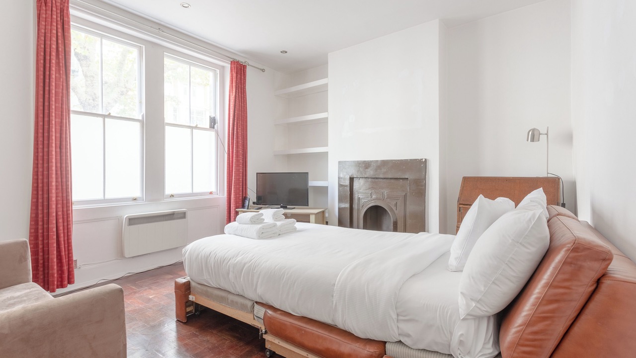 Photo of Bedroom in Walworth