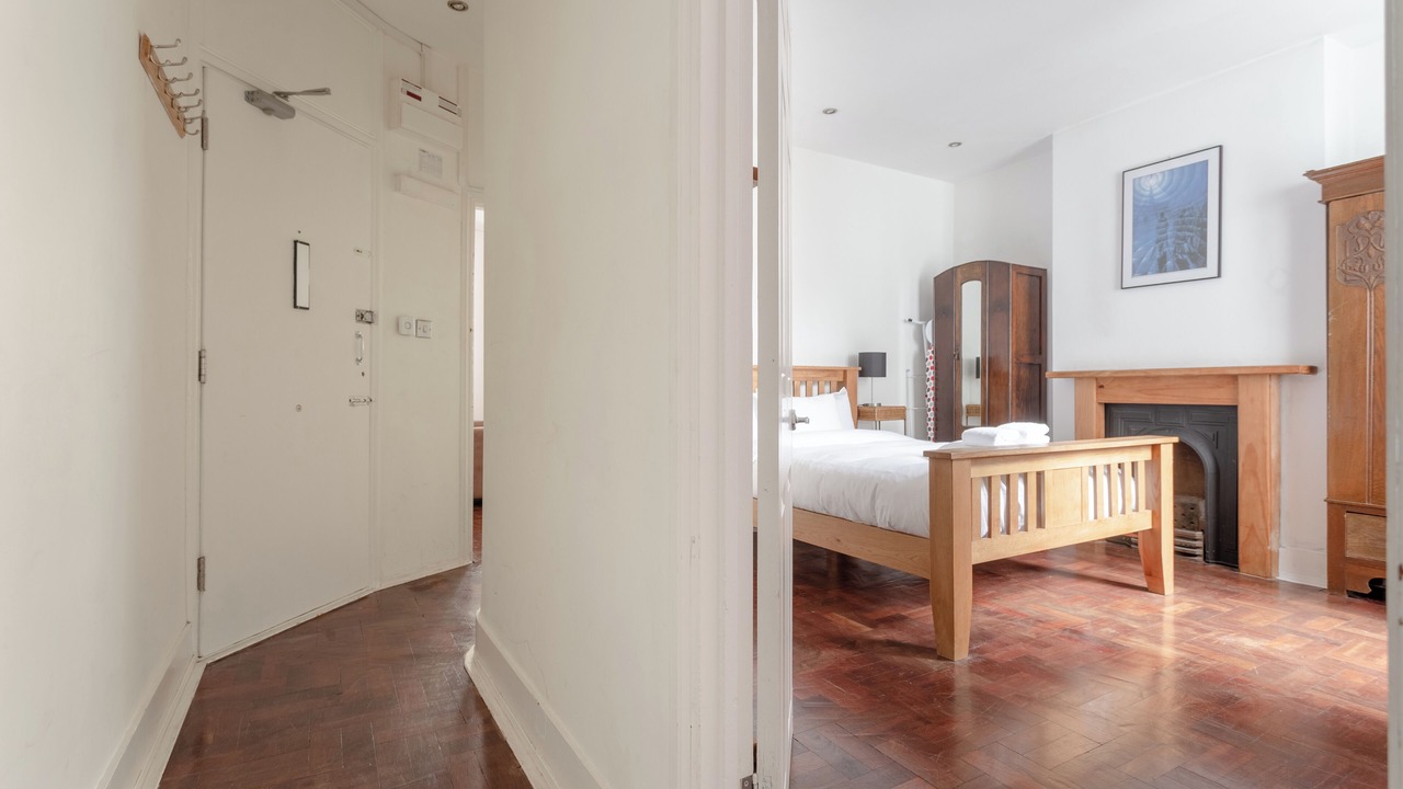 Photo of Bedroom in Walworth