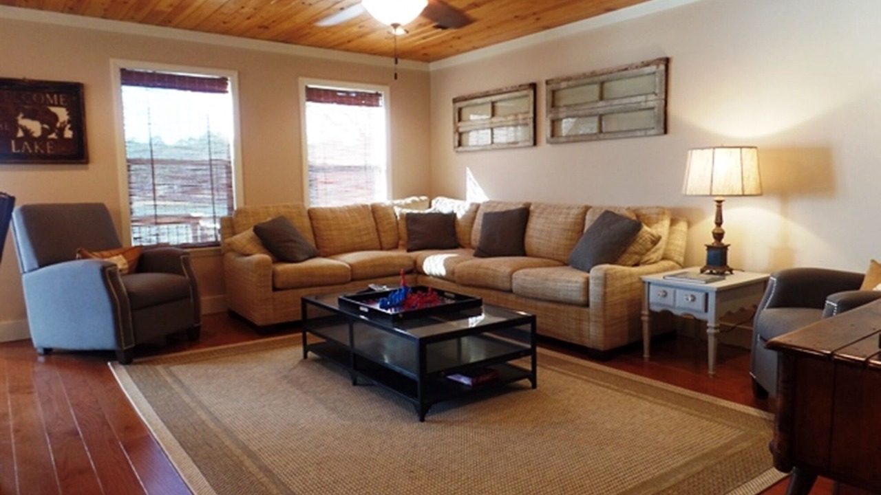 Photo of Livingroom in Jacksons' Gap