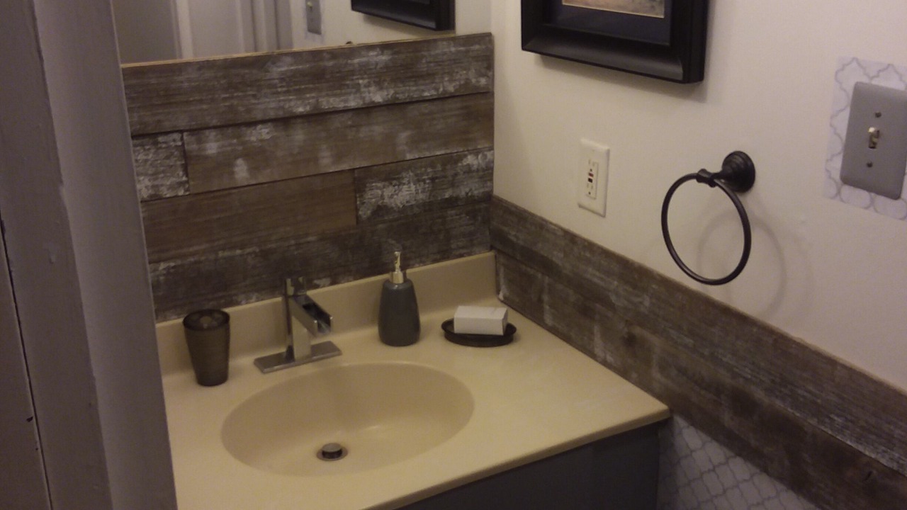 Photo of Bathroom in Calvert Beach-Long Beach