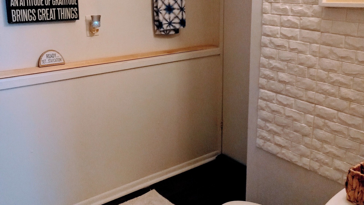 Photo of Bathroom in Calvert Beach-Long Beach