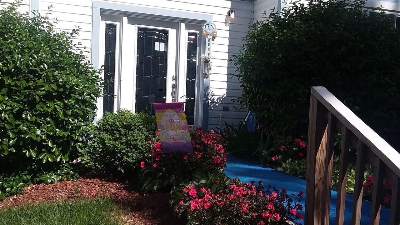 Photo of Others in Calvert Beach-Long Beach