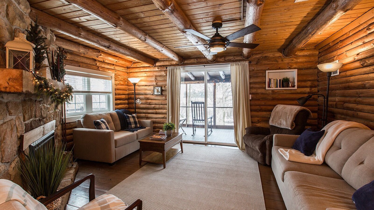 Photo of Livingroom in Bowmansville