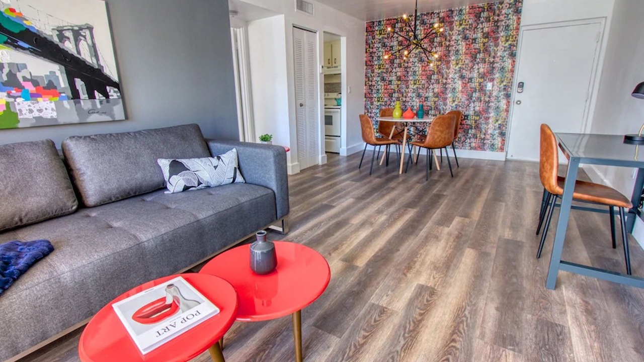 Photo of Livingroom in Midtown