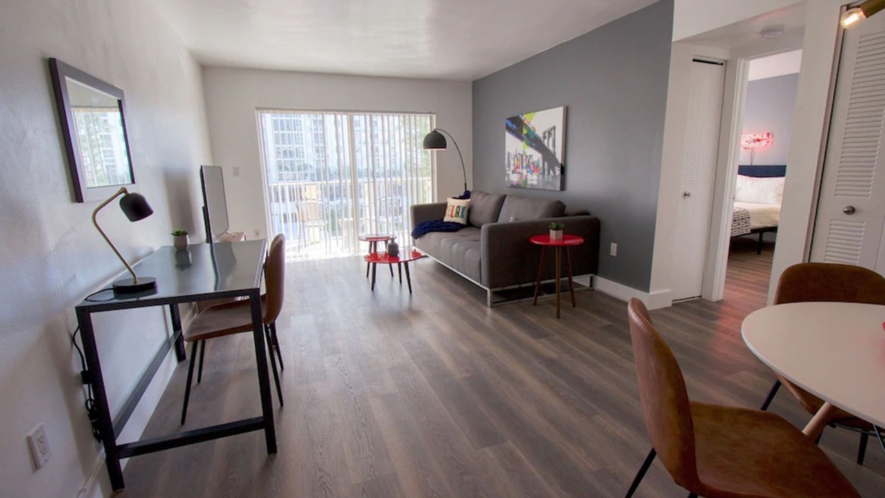 Photo of Livingroom in Midtown