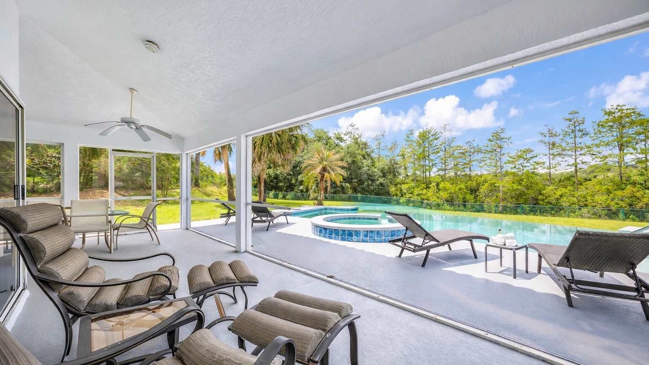 Photo of Outdoor in Groveland