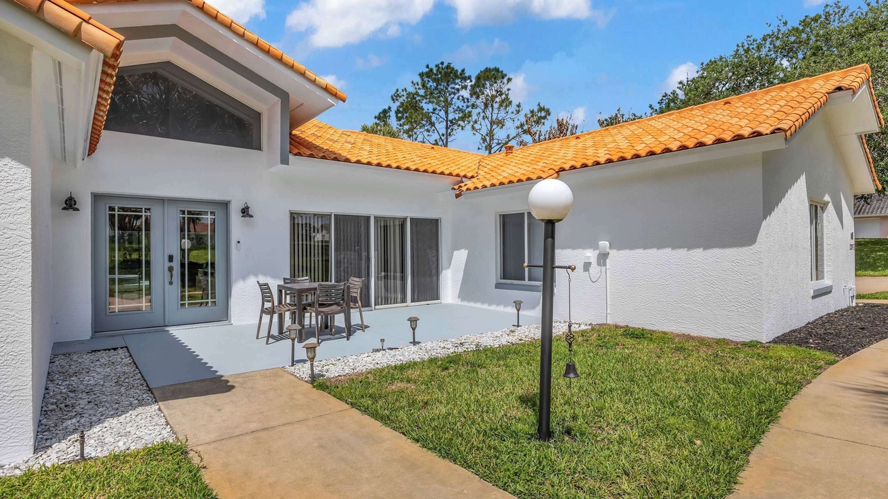 Photo of Outdoor in Groveland