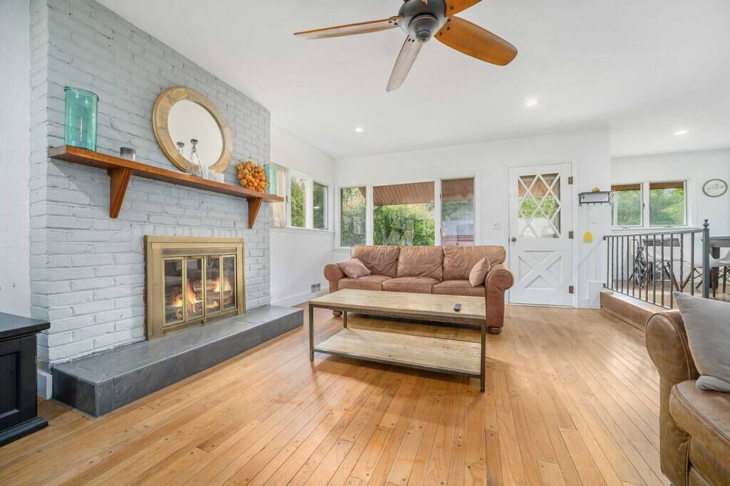 Photo of Others in Richmond