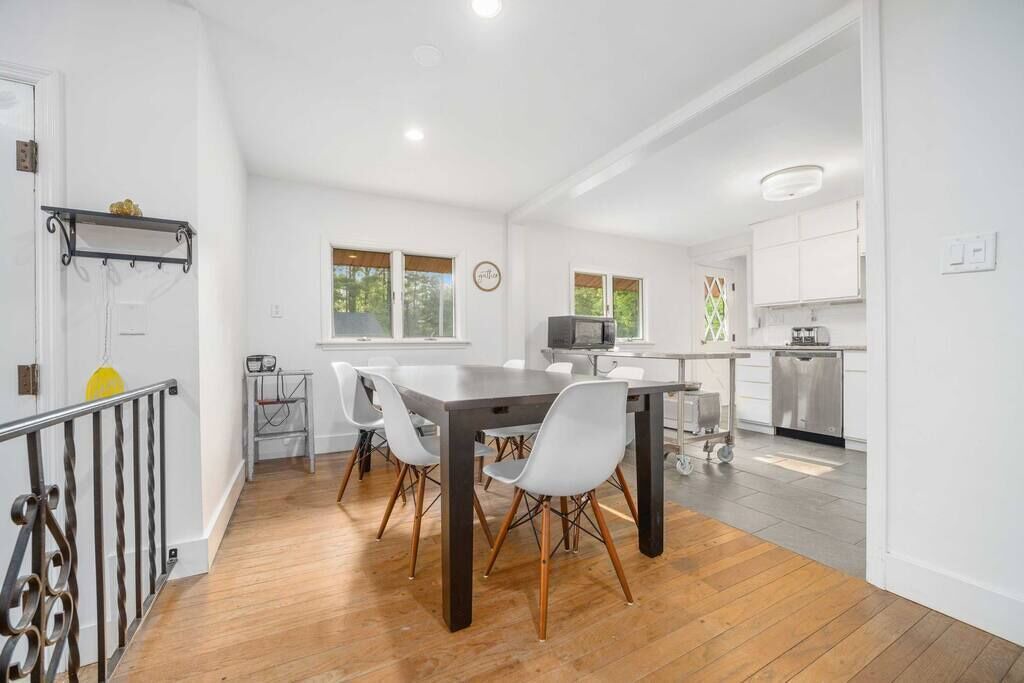 Photo of Others in Richmond