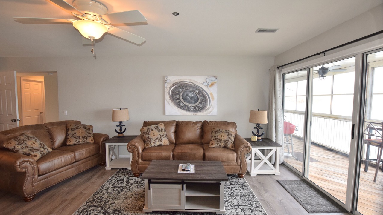 Photo of Livingroom in Osage Beach