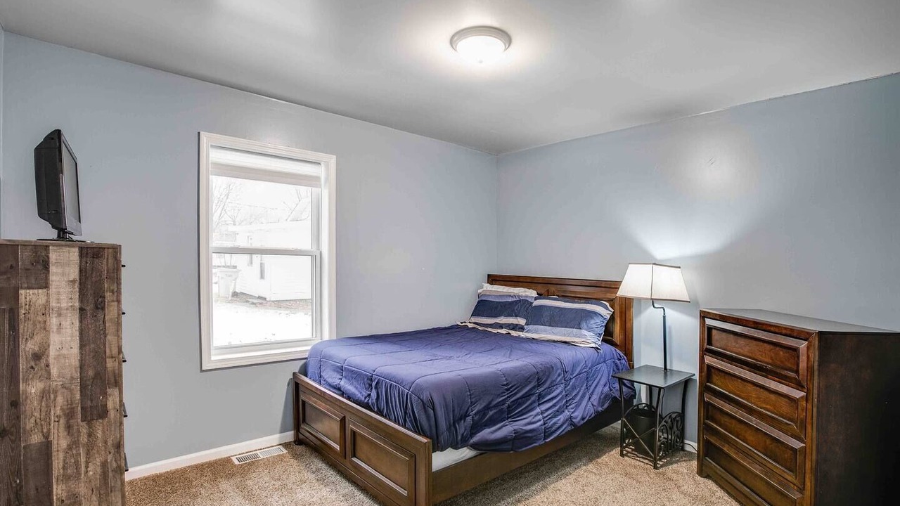 Photo of Bedroom in Northeast South Bend