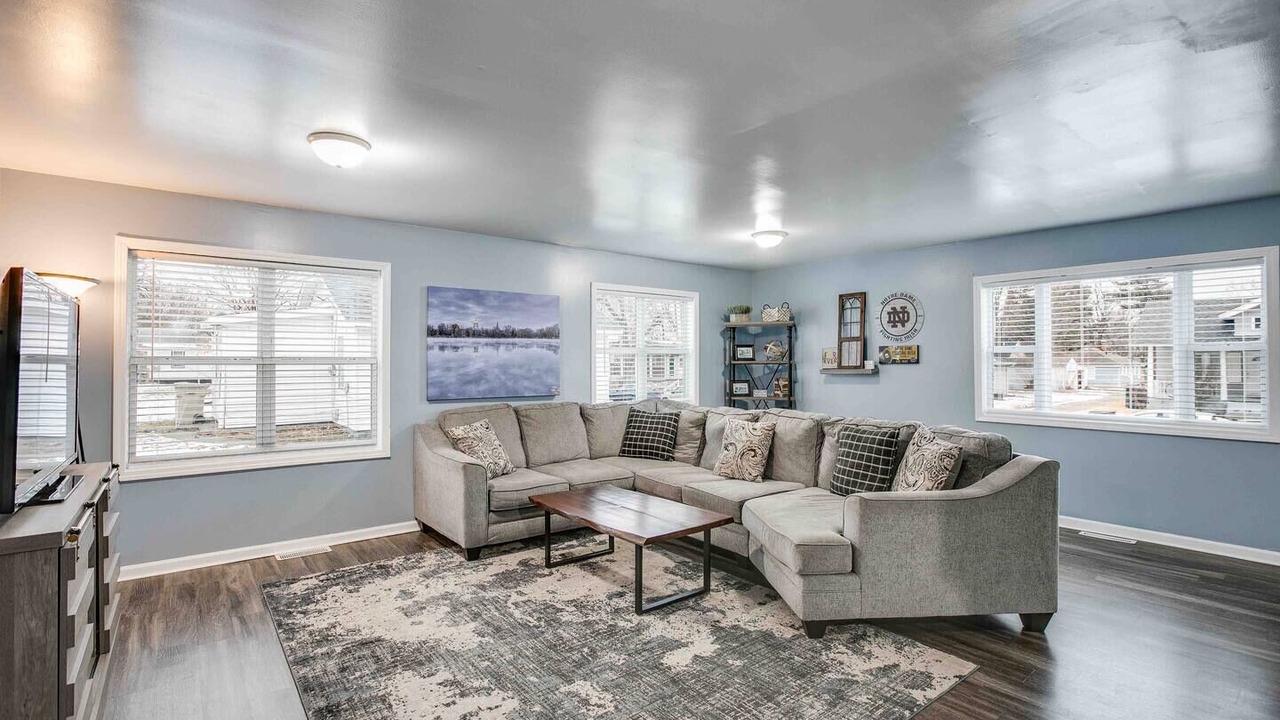 Photo of Livingroom in Northeast South Bend
