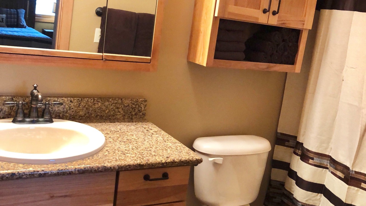 Photo of Bathroom in Gardiner