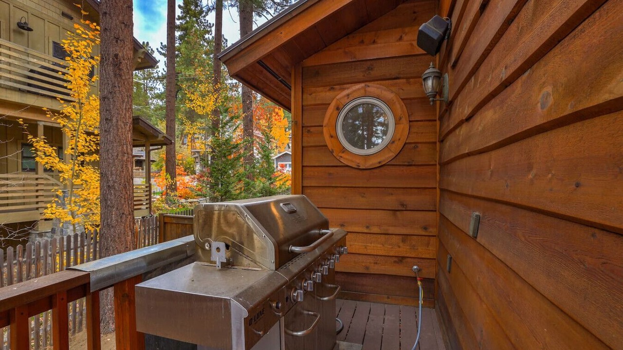 Photo of Patio Balcony in Zephyr Cove