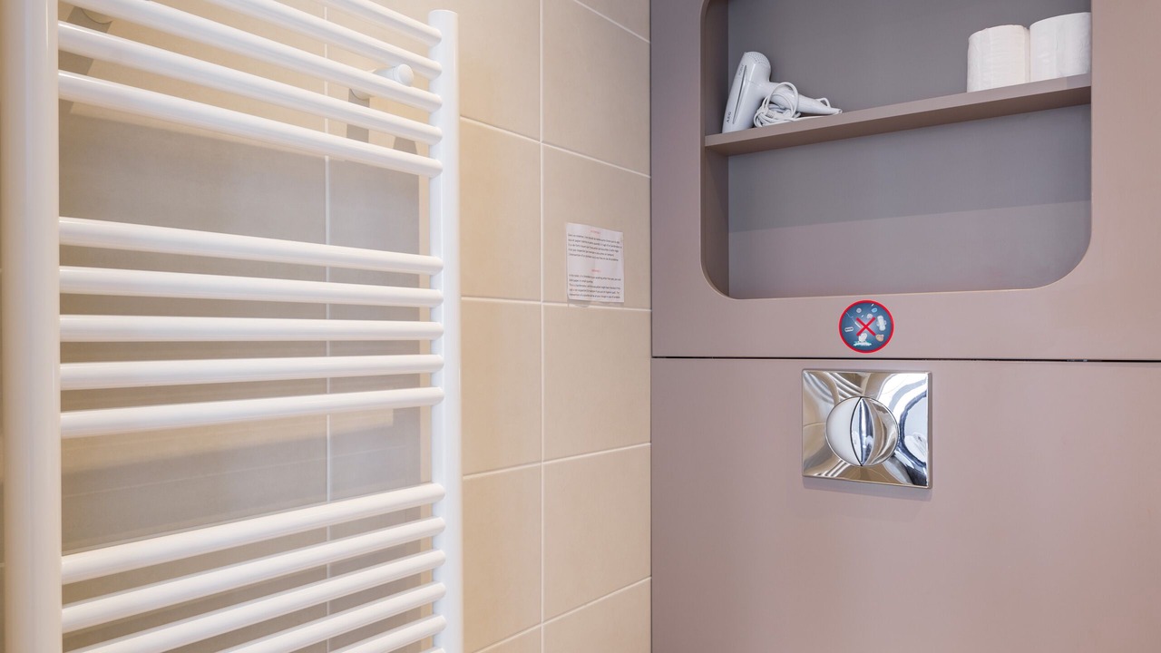 Photo of Bathroom in 1st Arrondissement