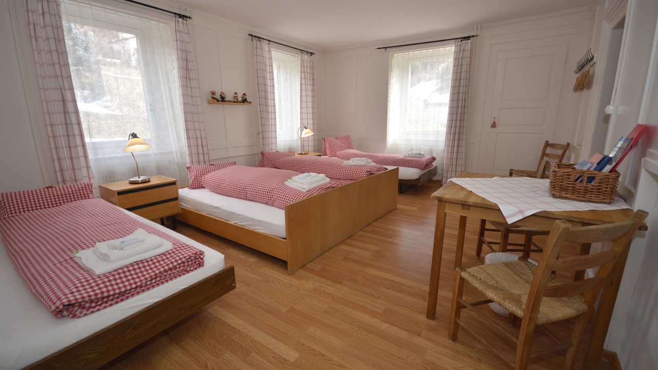 Photo of Bedroom in Filisur