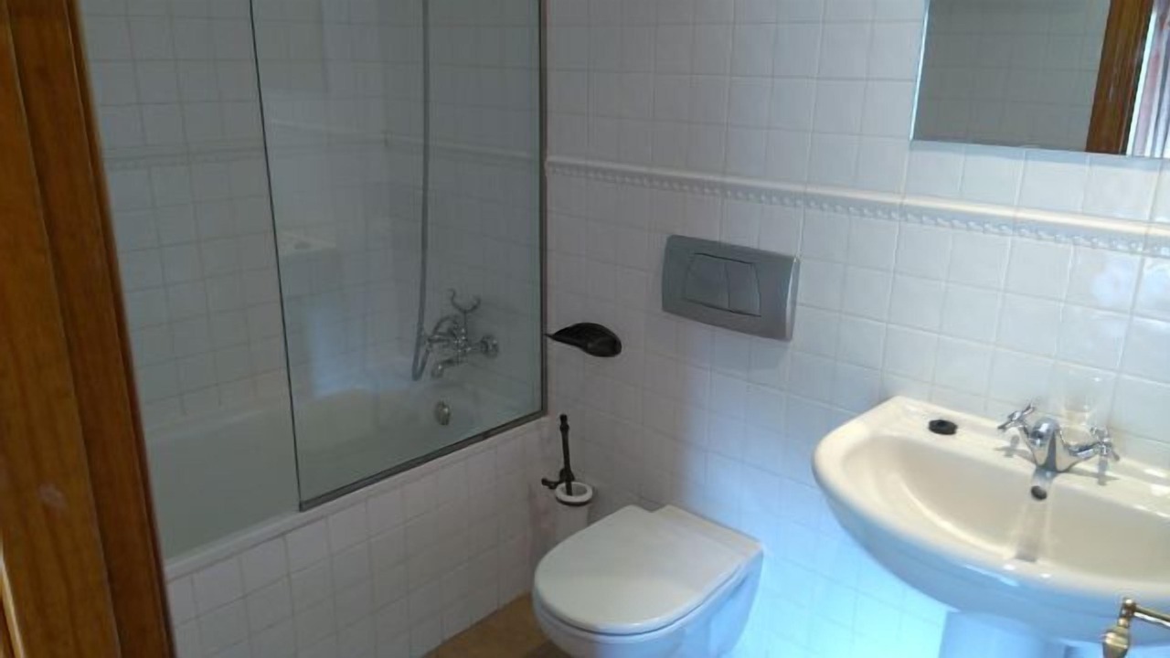 Photo of Bathroom in Erdo