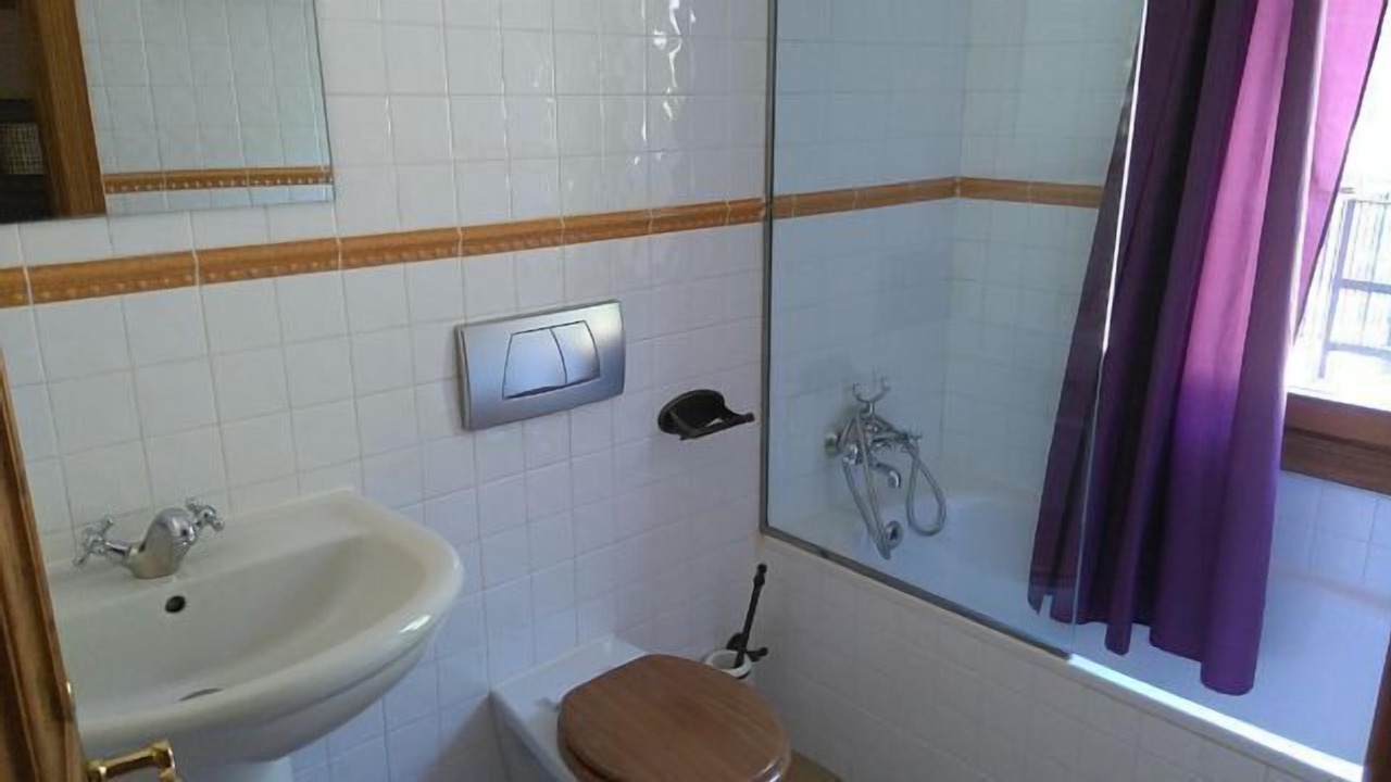 Photo of Bathroom in Erdo